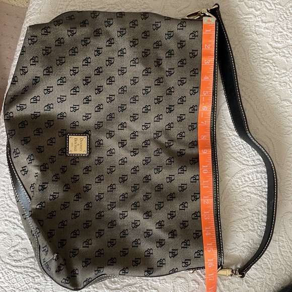 Dooney & Bourke Grey/ Black Large Shoulder Bag - Picture 13 of 16